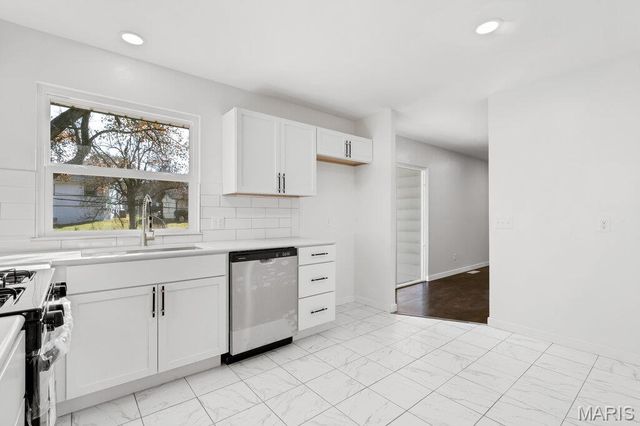 4478 Papal Drive, Florissant, MO 63033