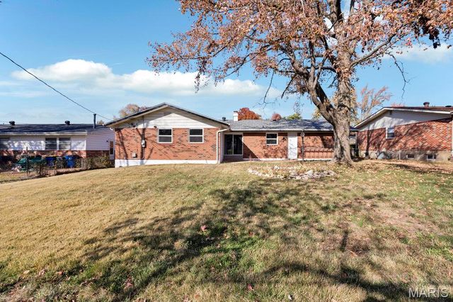 4478 Papal Drive, Florissant, MO 63033