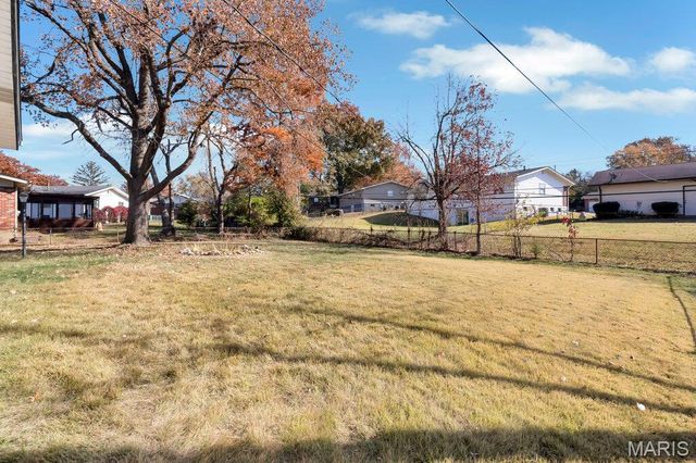 4478 Papal Drive, Florissant, MO 63033