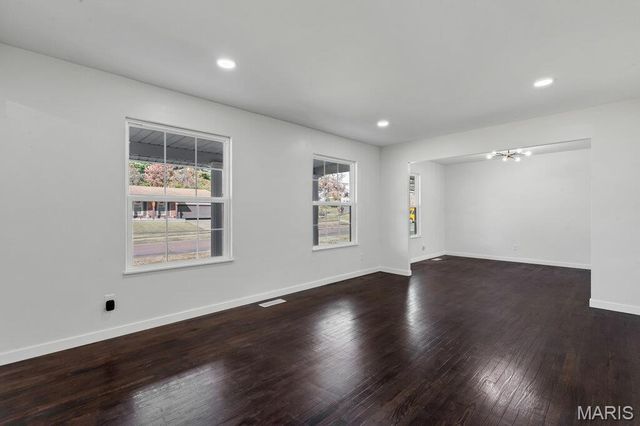 4478 Papal Drive, Florissant, MO 63033