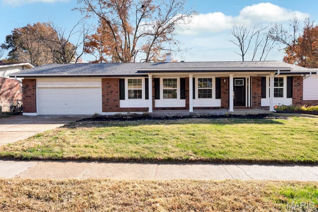 4478 Papal Drive, Florissant, MO 63033