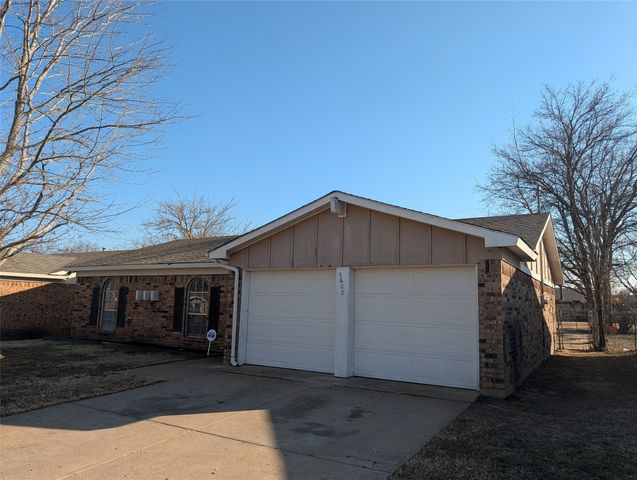 5608 Burton Avenue, Fort Worth, TX 76119