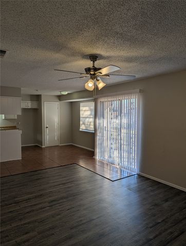 5608 Burton Avenue, Fort Worth, TX 76119