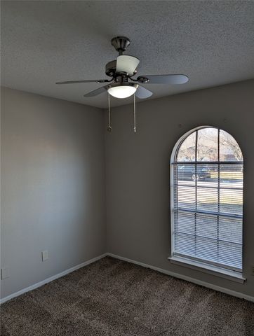 5608 Burton Avenue, Fort Worth, TX 76119