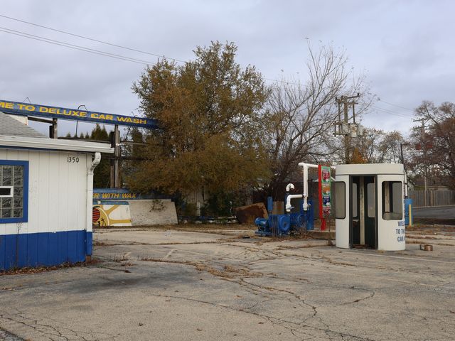 1340-1350 Lewis Avenue, Waukegan, IL 60085