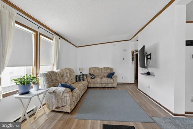 14 HOLIDAY AVE, Hatfield, PA 19440