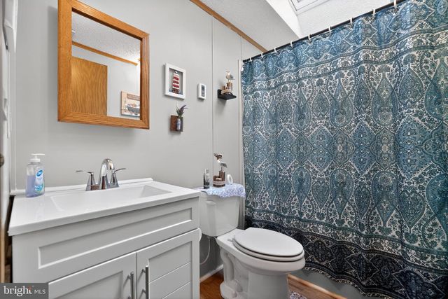 14 HOLIDAY AVE, Hatfield, PA 19440