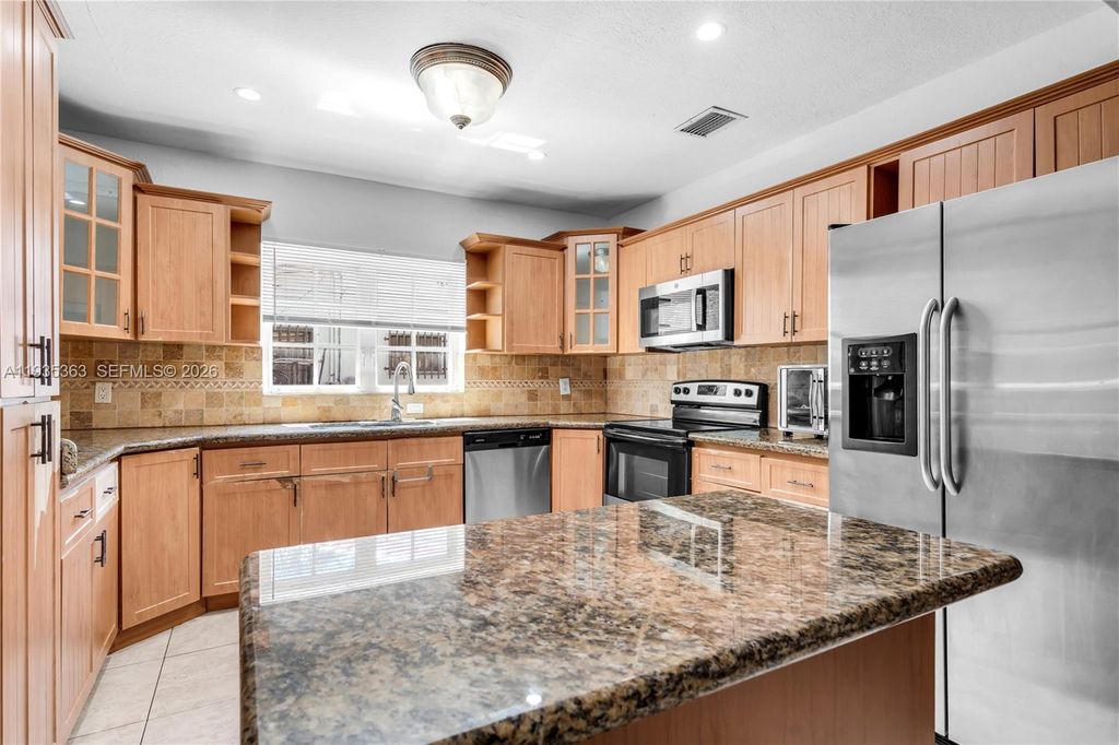 2970 NW 15th St. 2970, Miami, FL 33125