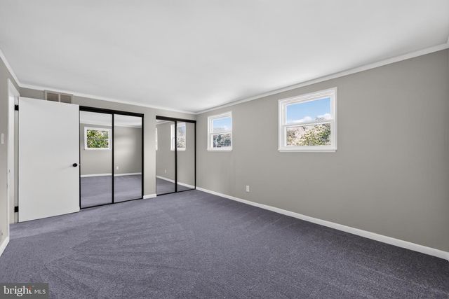 2 PATTERSON AVE, Pennsville, NJ 08070
