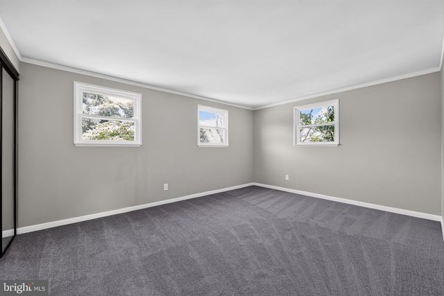 2 PATTERSON AVE, Pennsville, NJ 08070