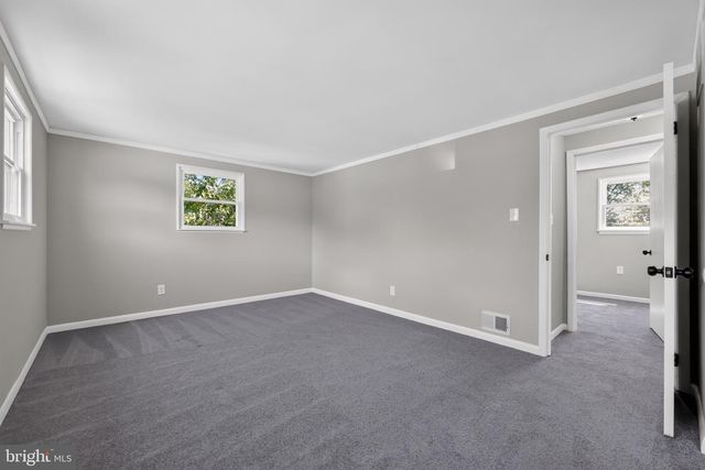 2 PATTERSON AVE, Pennsville, NJ 08070