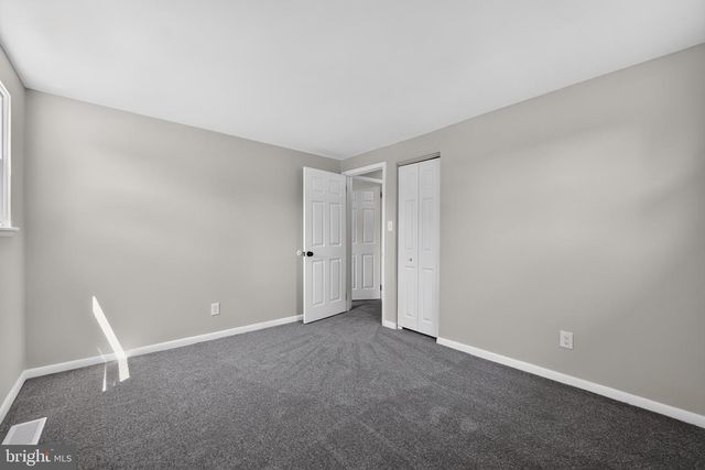2 PATTERSON AVE, Pennsville, NJ 08070