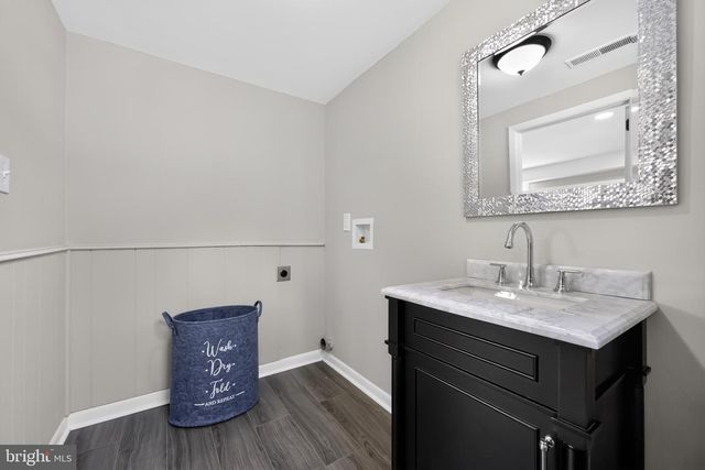 2 PATTERSON AVE, Pennsville, NJ 08070