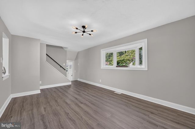 2 PATTERSON AVE, Pennsville, NJ 08070