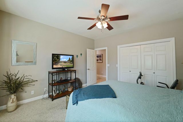 10117 Del Almendra Dr, Oakdale, CA 95361