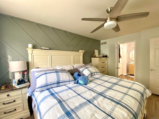 2330 Hillendale Drive, Rochester Hills, MI 48309