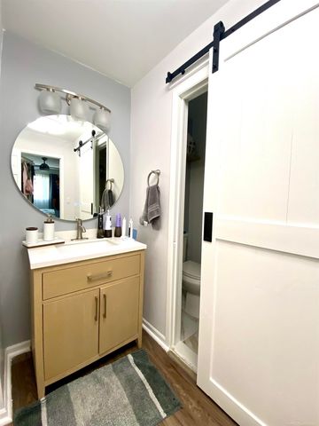 2330 Hillendale Drive, Rochester Hills, MI 48309