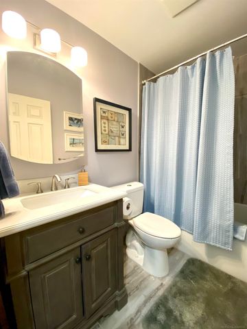 2330 Hillendale Drive, Rochester Hills, MI 48309