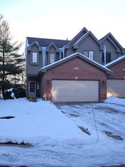 2013 Jeffrey Lane 2013, Elgin, IL 60123