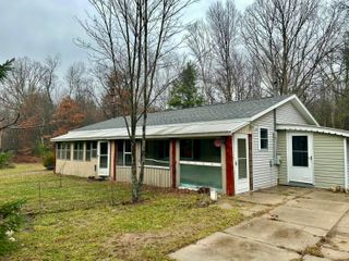 2471 W 12 Mile Road, Bitely, MI 49309