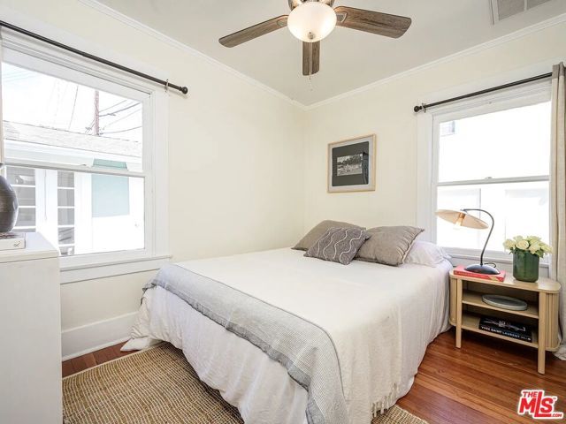 2213 Arizona Avenue ., Santa Monica, CA 90404