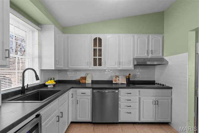 1325 Kappel Drive, St Louis, MO 63135