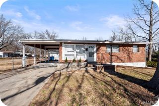 1325 Kappel Drive, St Louis, MO 63135