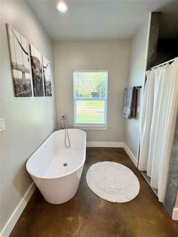 23495 Henson Road, Montgomery, TX 77356