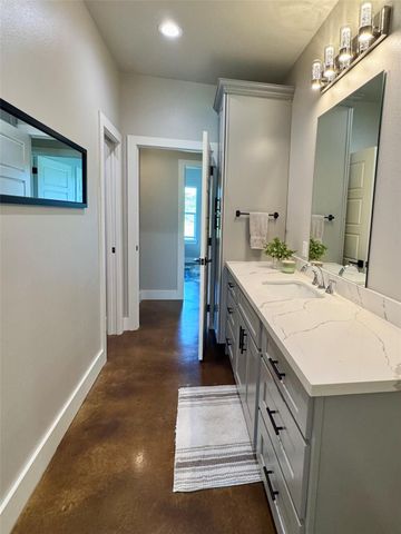 23495 Henson Road, Montgomery, TX 77356