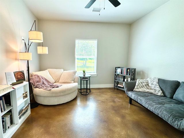 23495 Henson Road, Montgomery, TX 77356