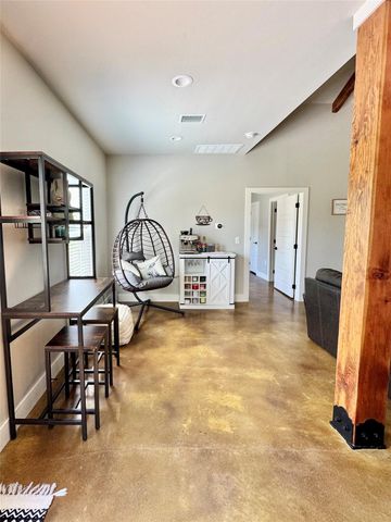 23495 Henson Road, Montgomery, TX 77356