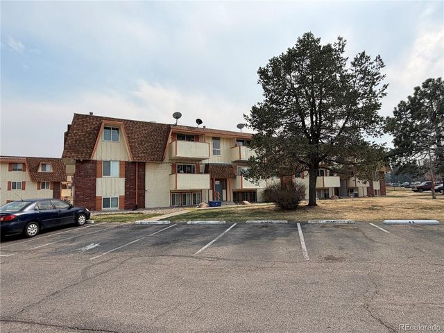 10211 Ura Ln 1-301, Thornton, CO 80260