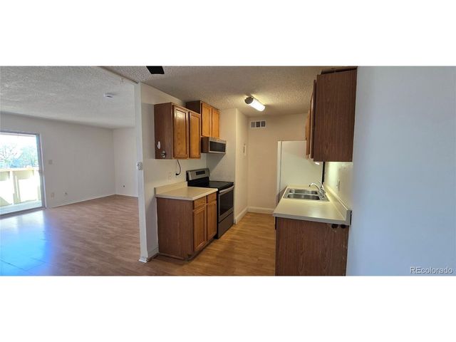 10211 Ura Ln 1-301, Thornton, CO 80260