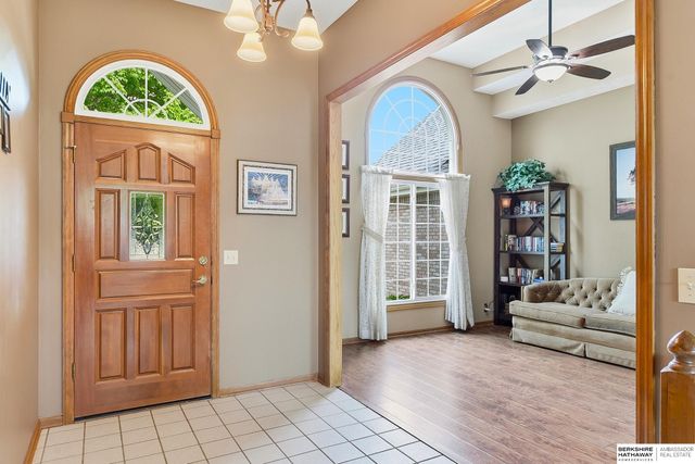 300 S Fillmore Street, Papillion, NE 68046
