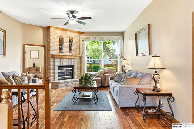 300 S Fillmore Street, Papillion, NE 68046