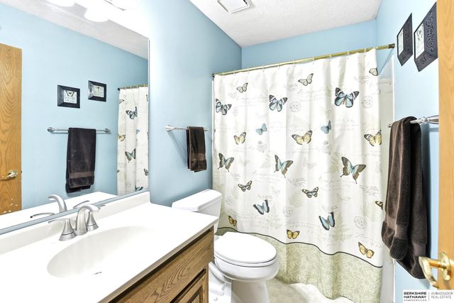 300 S Fillmore Street, Papillion, NE 68046