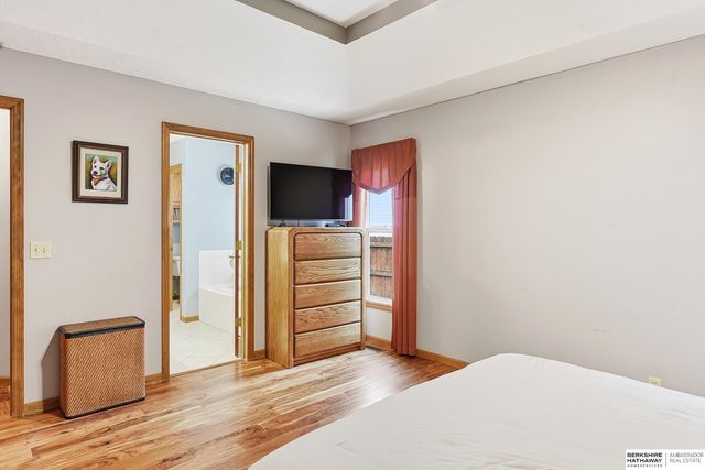 300 S Fillmore Street, Papillion, NE 68046