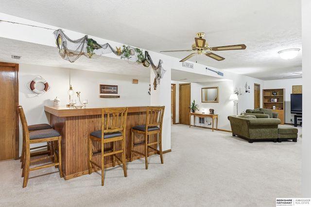 300 S Fillmore Street, Papillion, NE 68046
