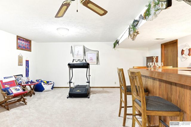 300 S Fillmore Street, Papillion, NE 68046