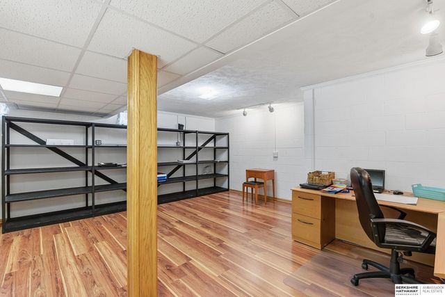300 S Fillmore Street, Papillion, NE 68046