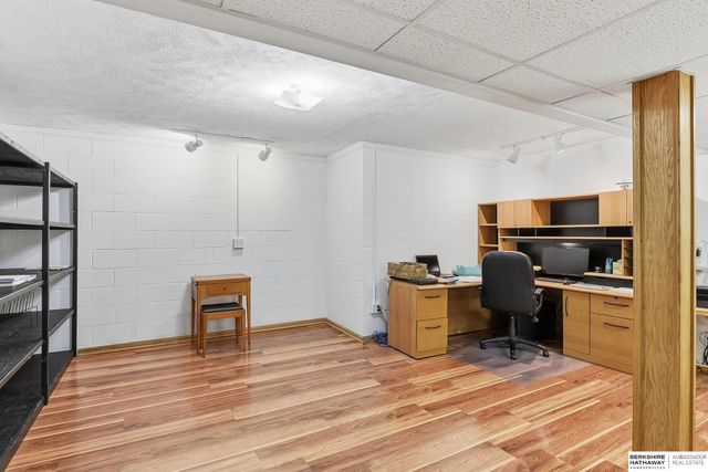 300 S Fillmore Street, Papillion, NE 68046