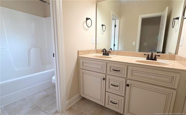 3032 Eaglecrest Lane, Fayetteville, NC 28306