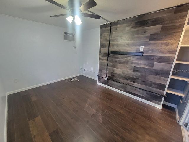 1415 WICKHAM LANE, Holiday, FL 34691