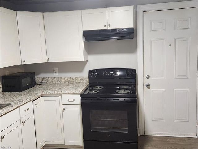 2007 Elm ST, Portsmouth, VA 23704