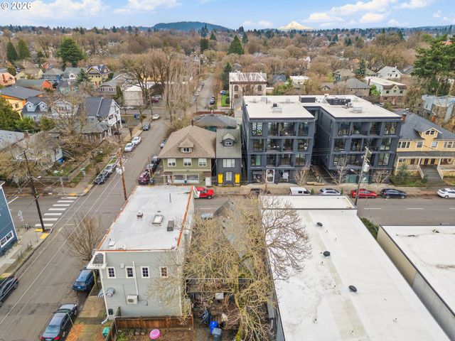 -1 Se 11TH Ave, Portland, OR 97214
