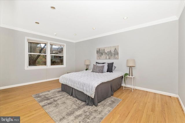 674 COLLEGE PKWY, Rockville, MD 20850