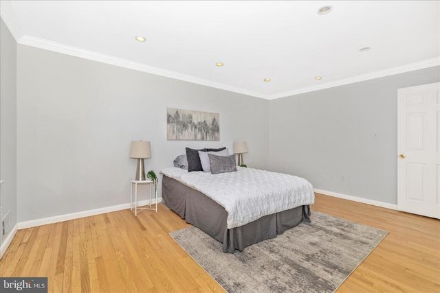 674 COLLEGE PKWY, Rockville, MD 20850