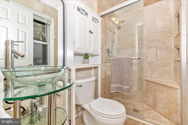 674 COLLEGE PKWY, Rockville, MD 20850