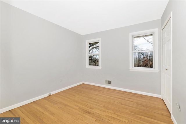 674 COLLEGE PKWY, Rockville, MD 20850