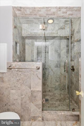 674 COLLEGE PKWY, Rockville, MD 20850